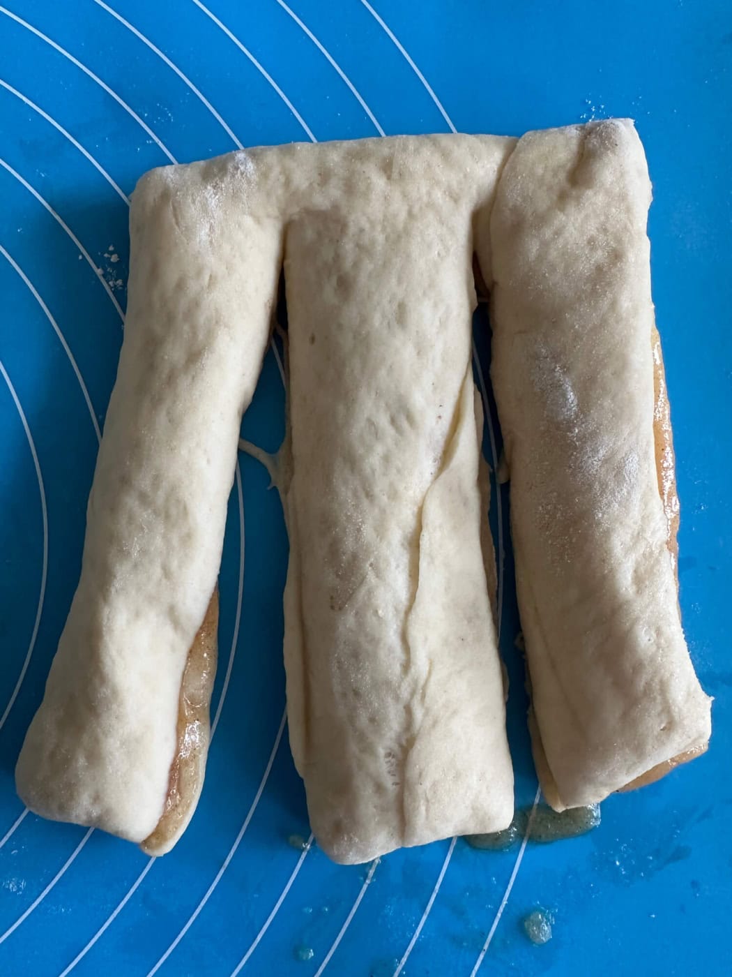 Zimtschnecke verknoten