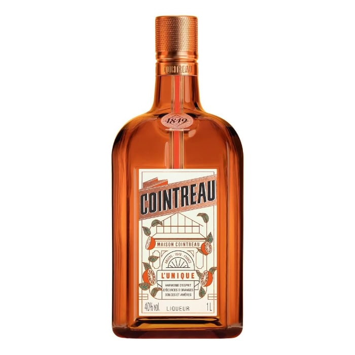 Cointreau Flasche