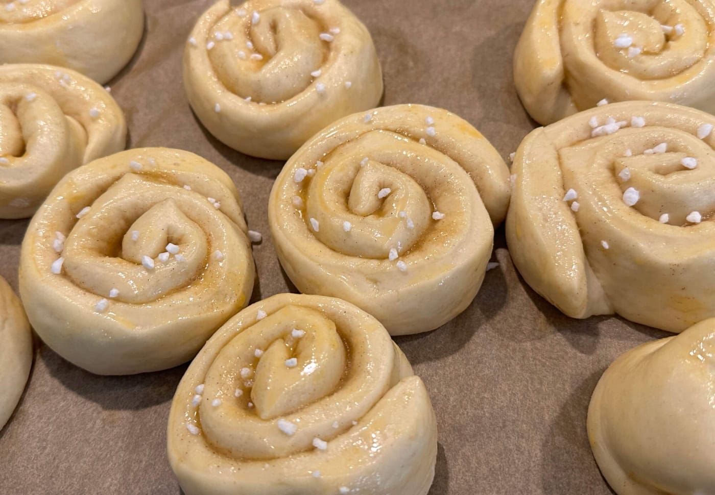 Zimtschnecken auf dem Blech